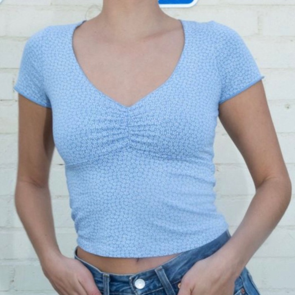 Brandy Melville Gina Top!
